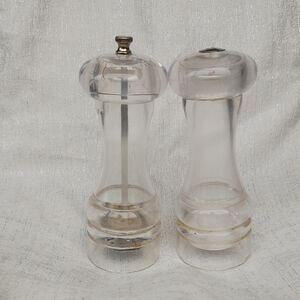 Clear Acrylic Salt and Pepper Shakers